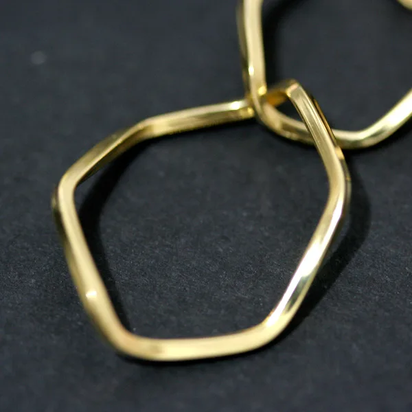 Brinco de Ouro Amarelo de 3 Argola Retorcidas - Imagem 2