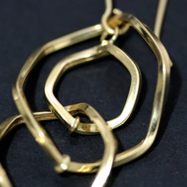 Brinco de Ouro com 3 Argolas Retorcidas - Imagem 2